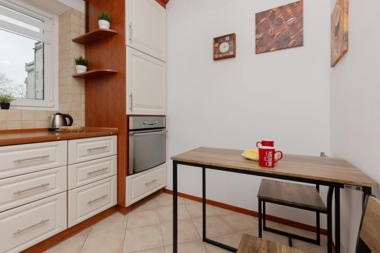 Family Apartment Bogatynska Bemowo By Noclegi Renters Варшава Экстерьер фото